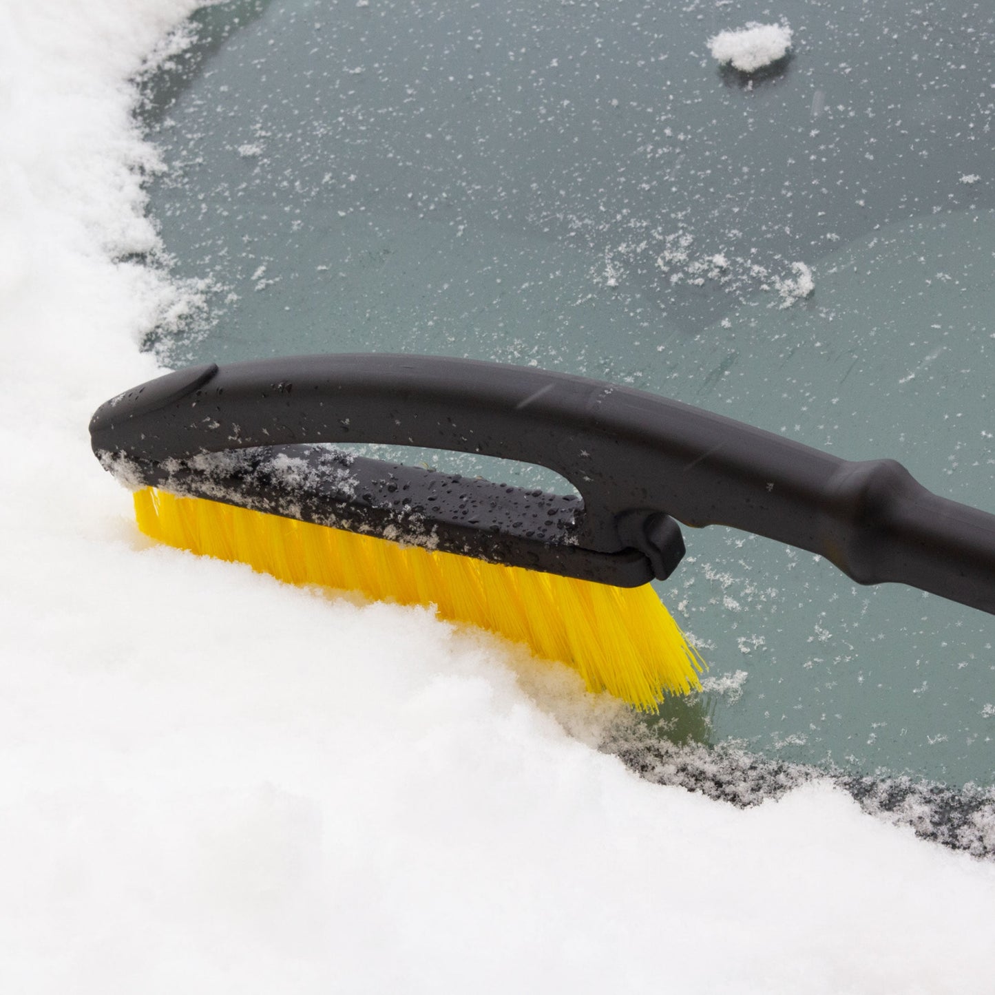 26" Ergo Car Snow Brush with Ice Scraper Tool, Black and Yellow, Size 26", 1 Pack, 1220185025X